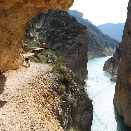 Cal Pouaire - 2 With Stunning Views *