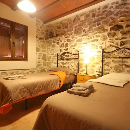 Apartment Cal Pouaire - 2 With Stunning Views Fontllonga