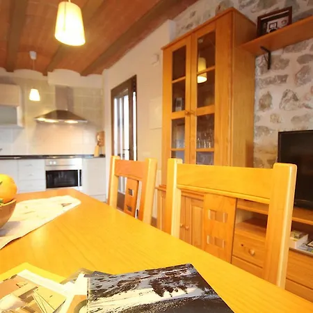 Cal Pouaire - 2 With Stunning Views Apartment *