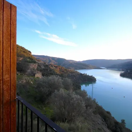 Cal Pouaire - 2 With Stunning Views